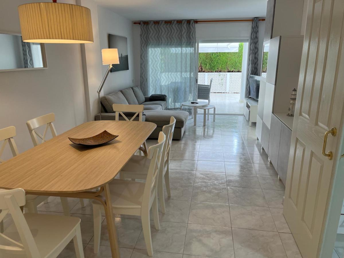 Amplio Apartamento Con Acceso Directo A Piscina Platja d'Aro Esterno foto