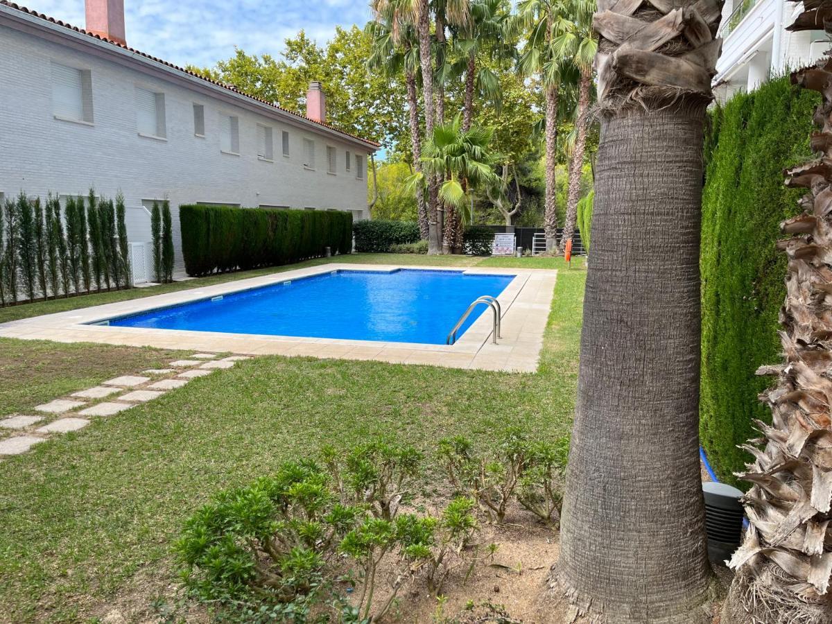 Amplio Apartamento Con Acceso Directo A Piscina Platja d'Aro Esterno foto