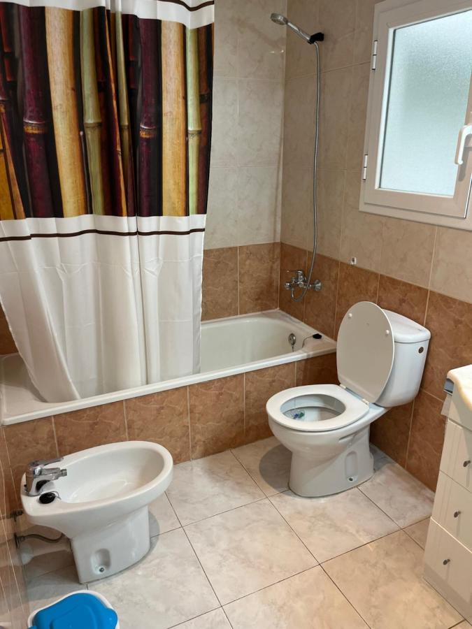 Amplio Apartamento Con Acceso Directo A Piscina Platja d'Aro Esterno foto